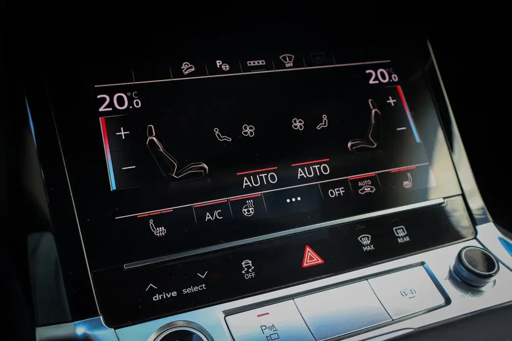 Audi e-tron 55 quattro 95 kWh uit 2021, foto 10
