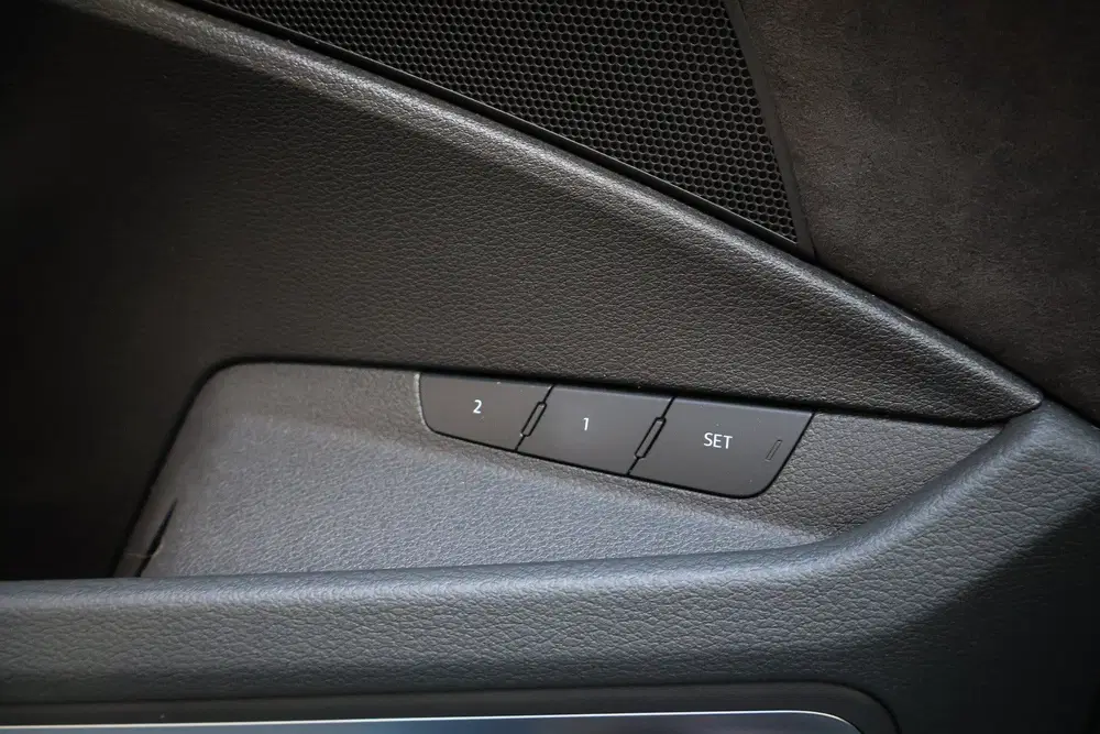 Audi e-tron 55 quattro 95 kWh uit 2021, foto 15