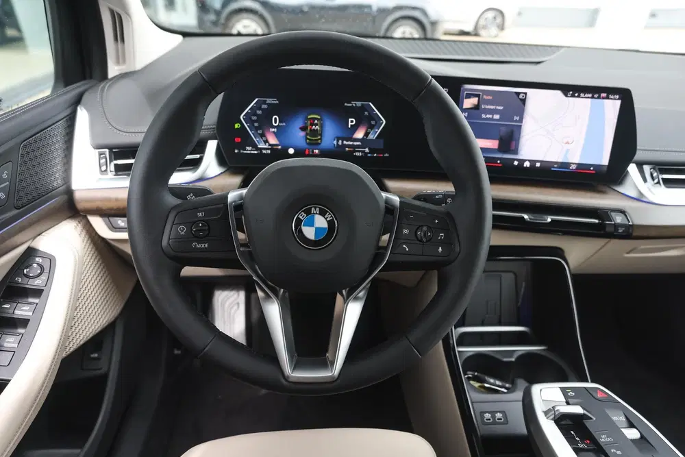 BMW 2-serie Active Tourer 218i Luxury Line Automaat uit 2026, foto 3