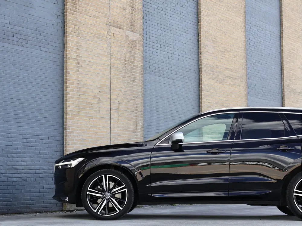 Volvo XC60 2.0 T6 AWD R-Design 310 PK uit 2019, foto 7