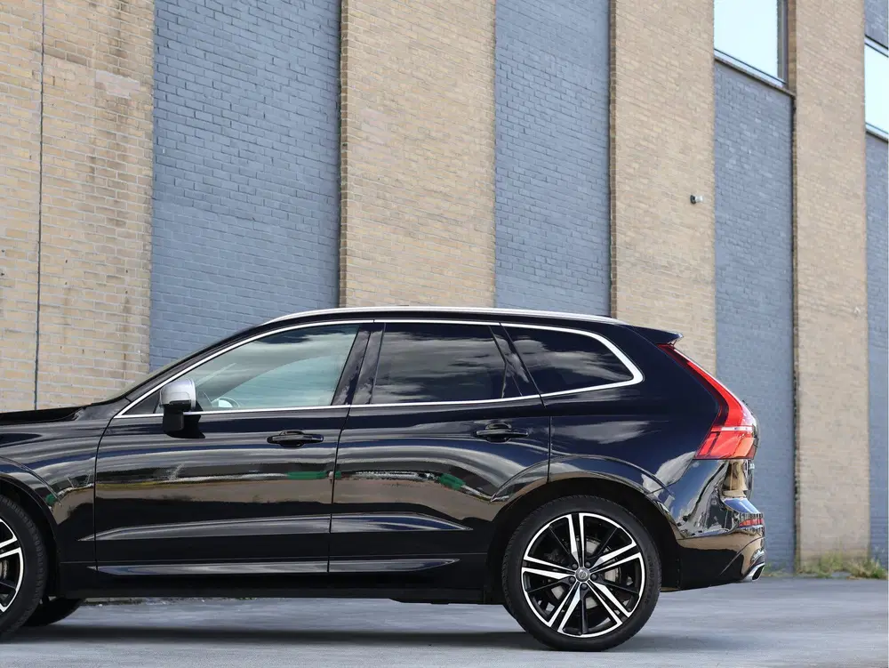 Volvo XC60 2.0 T6 AWD R-Design 310 PK uit 2019, foto 9