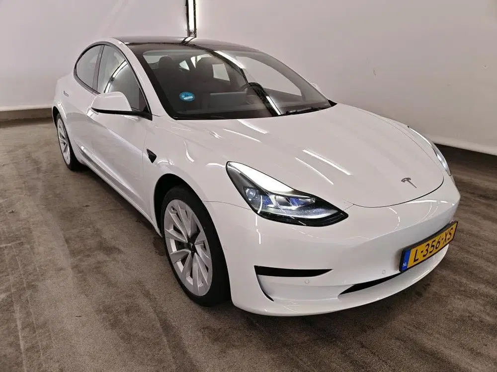 Tesla Model 3 uit 2021