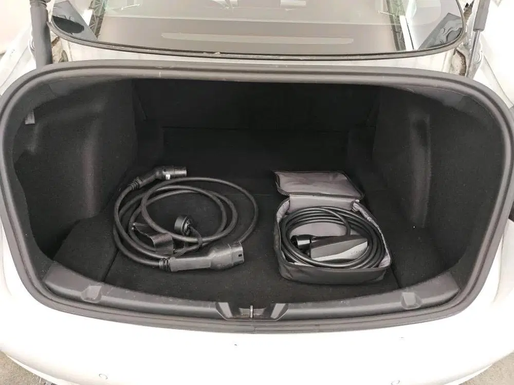 Tesla Model 3 uit 2021, foto 7