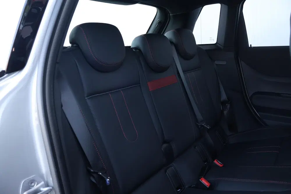 Mini John Cooper Works 1.5 Cooper C John Cooper Works XL uit 2026, foto 10