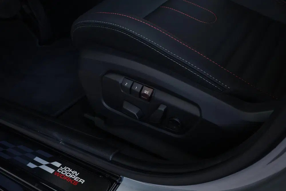 Mini John Cooper Works 1.5 Cooper C John Cooper Works XL uit 2026, foto 13
