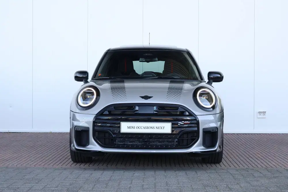 Mini John Cooper Works 1.5 Cooper C John Cooper Works XL uit 2026, foto 2