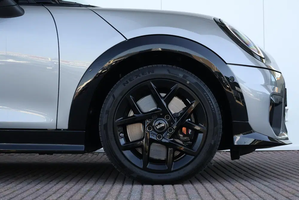 Mini John Cooper Works 1.5 Cooper C John Cooper Works XL uit 2026, foto 4