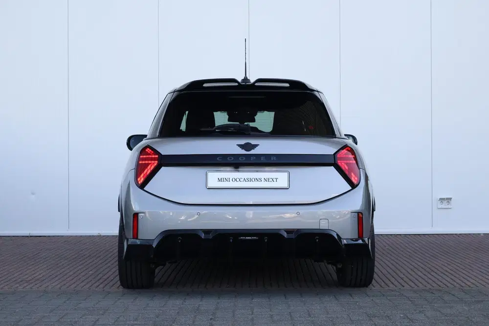 Mini John Cooper Works 1.5 Cooper C John Cooper Works XL uit 2026, foto 7