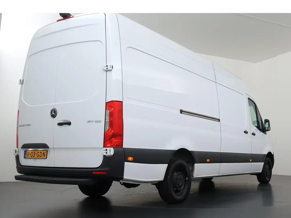 Mercedes-Benz Sprinter 317 CDI L3 H2 RWD uit 2022, foto 2