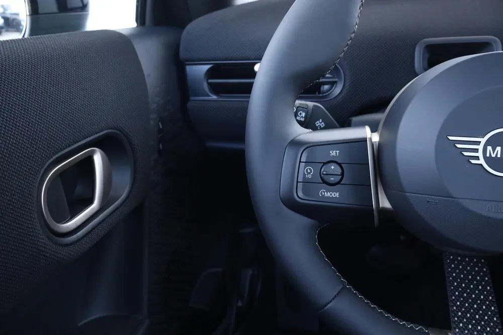 Mini Cooper C 1.5 Cooper C Blackyard uit 2026, foto 12