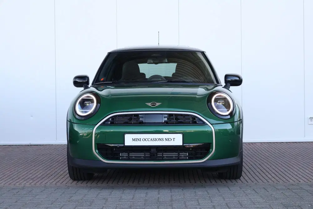 Mini Cooper C 1.5 Cooper C Blackyard uit 2026, foto 2