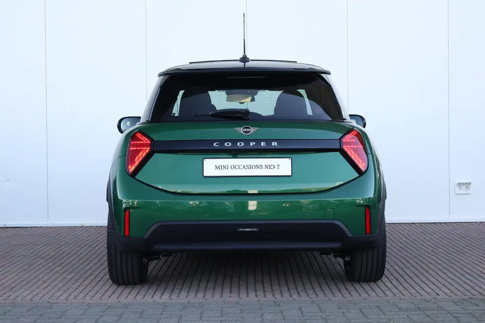 Mini Cooper C 1.5 Cooper C Blackyard uit 2026, foto 7
