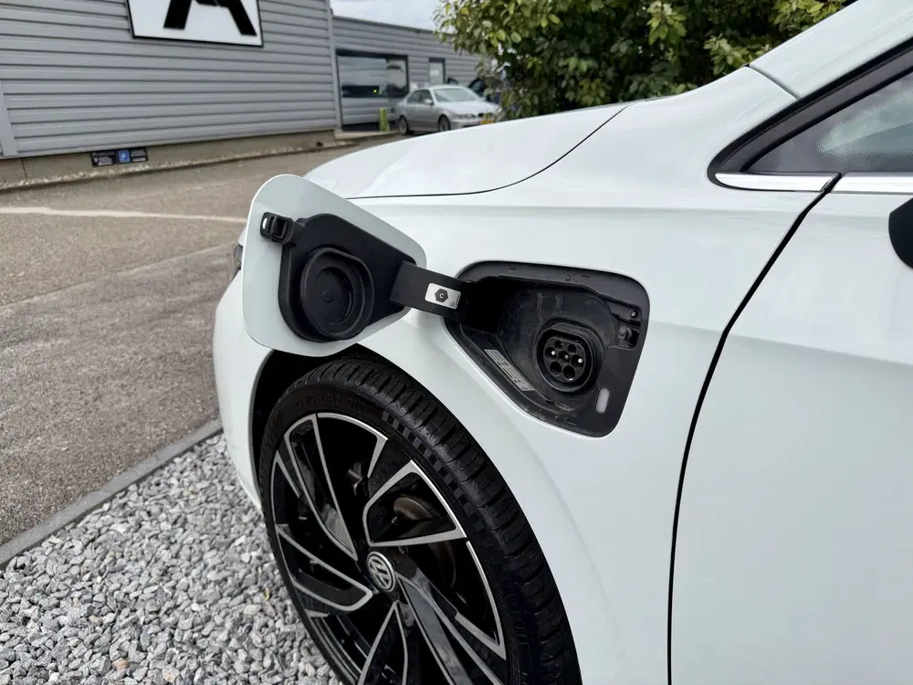 Volkswagen Golf 1.4 eHybrid Style Navi uit 2022, foto 11