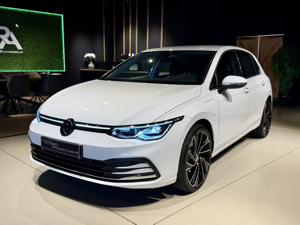 Volkswagen Golf 1.4 eHybrid Style Navi uit 2022, foto 15