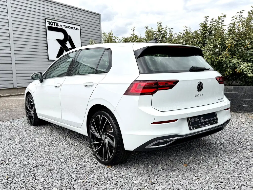 Volkswagen Golf 1.4 eHybrid Style Navi uit 2022, foto 6