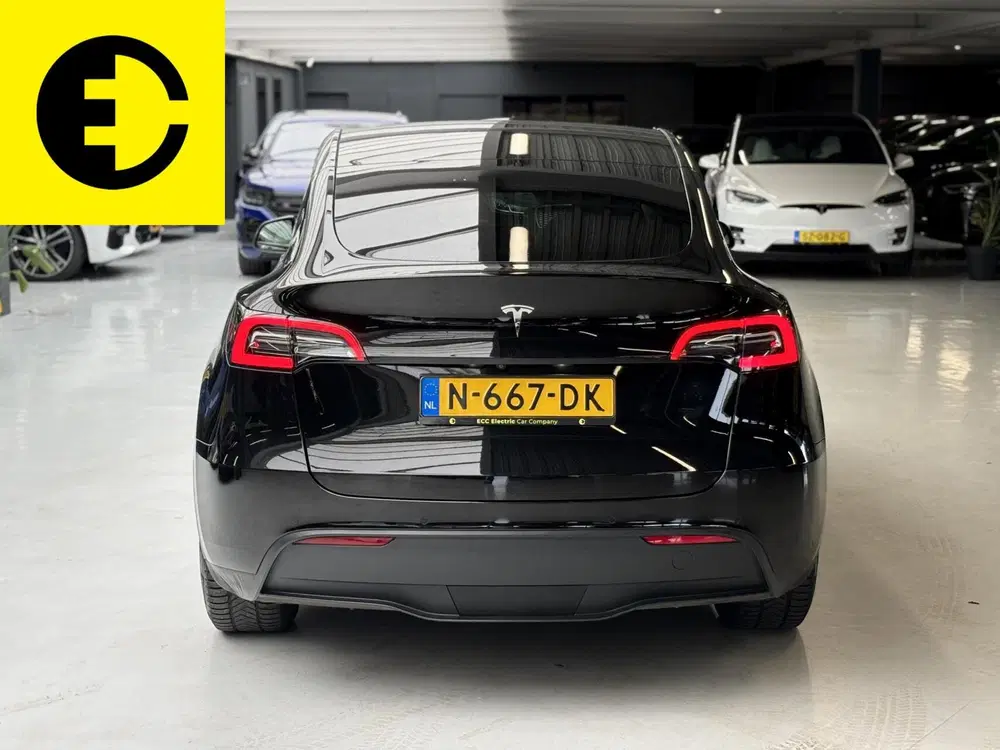 Tesla Model Y Long Range AWD 75 kWh uit 2021, foto 15