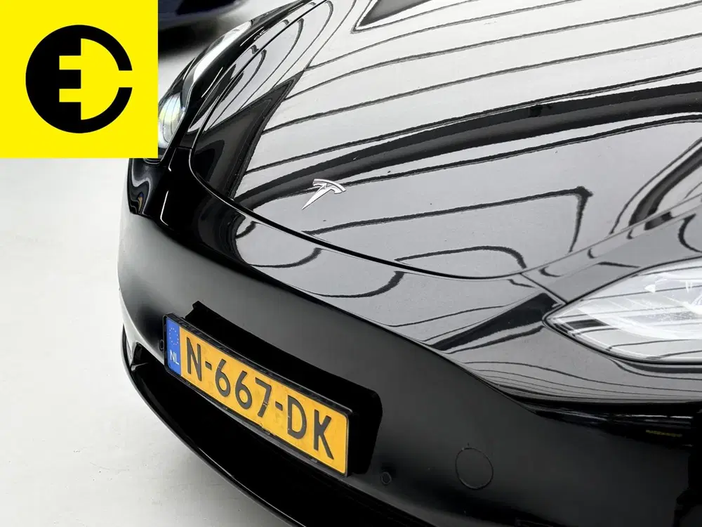 Tesla Model Y Long Range AWD 75 kWh uit 2021, foto 2