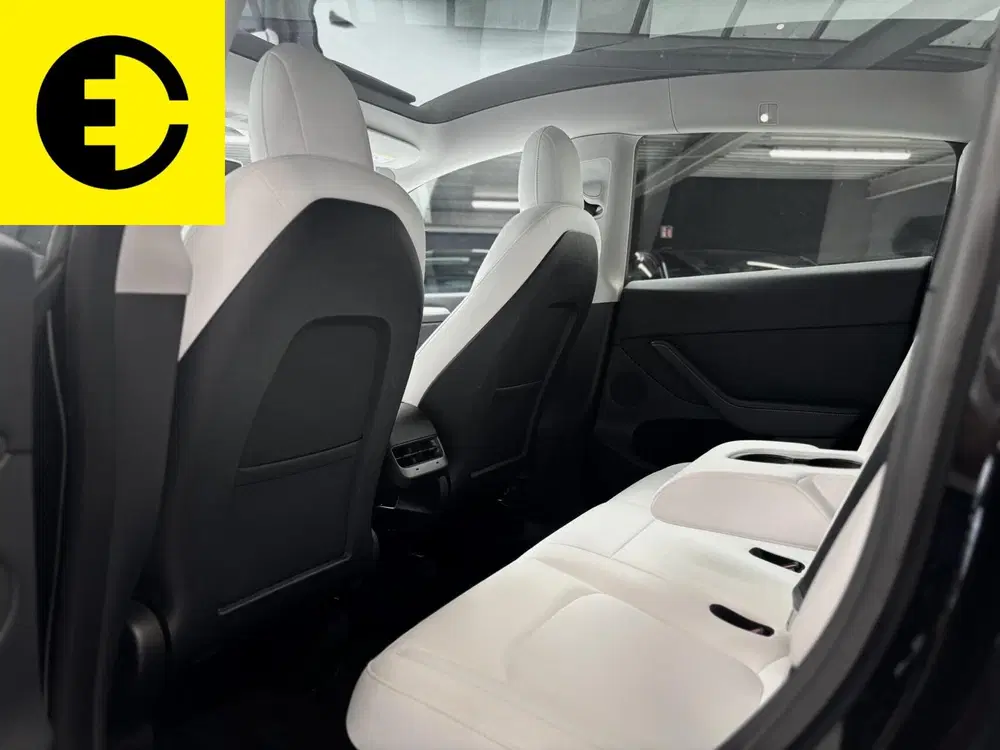 Tesla Model Y Long Range AWD 75 kWh uit 2021, foto 7