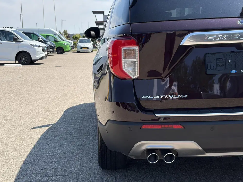 Ford Explorer 3.0 V6 EcoBoost PHEV Platinum uit 2023, foto 9