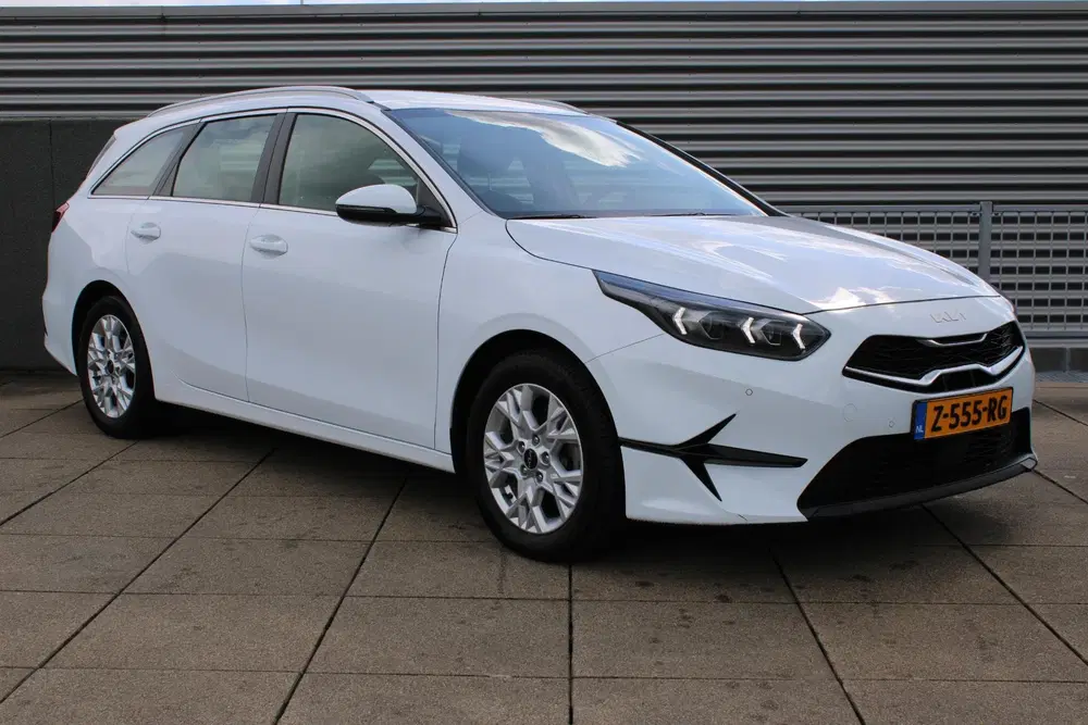 Kia Ceed 1.0 T-GDi DynamicLine NETTO DEAL FAMIL uit 2024, foto 3