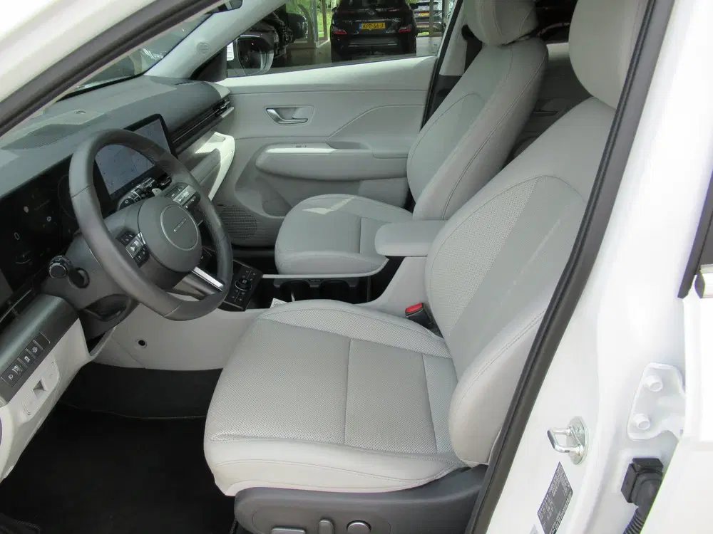 Hyundai KONA 1.6 GDI HEV Premium Sky 1e eigen uit 2024, foto 7