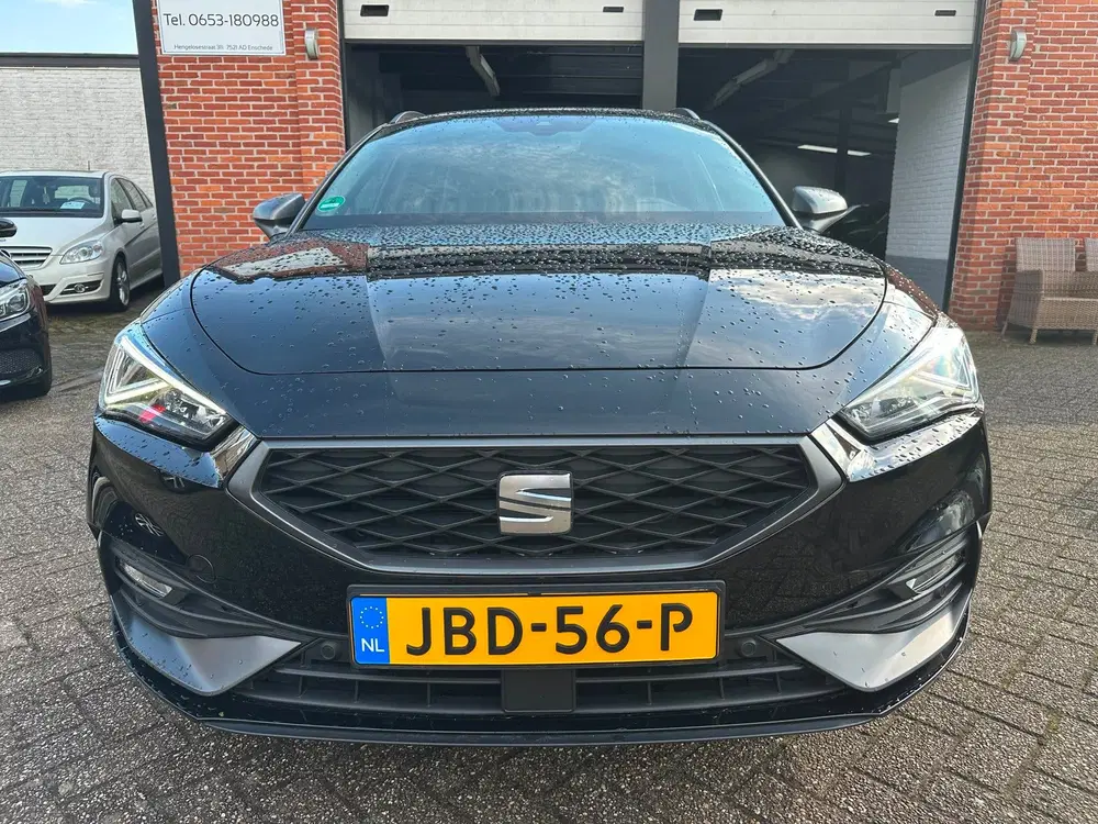 SEAT Leon 1.5 TSI FR Business Intense PANORAMAD uit 2023, foto 10