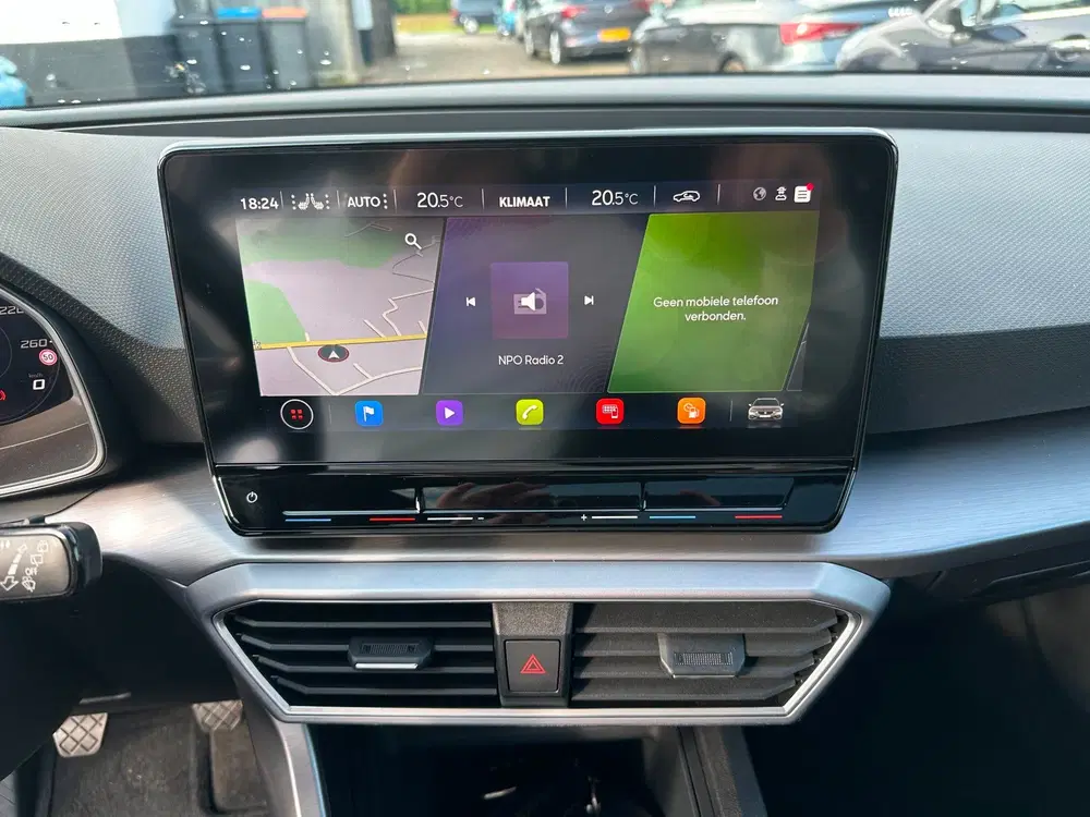 SEAT Leon 1.5 TSI FR Business Intense PANORAMAD uit 2023, foto 14