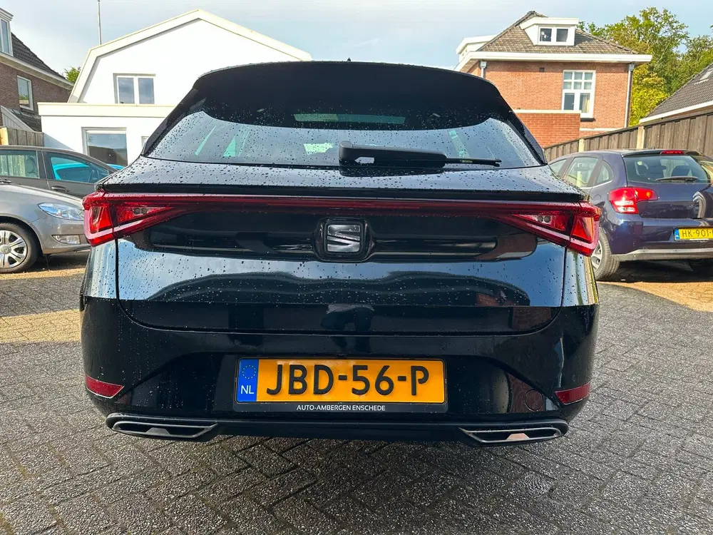 SEAT Leon 1.5 TSI FR Business Intense PANORAMAD uit 2023, foto 5