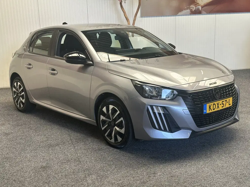 Peugeot 208 1.2 STYLE 100PK MODEL 2025 NAVIGATIE CRUIS uit 2025, foto 2