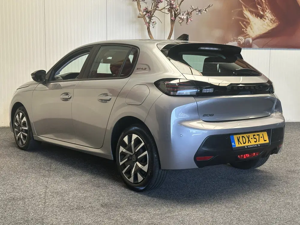 Peugeot 208 1.2 STYLE 100PK MODEL 2025 NAVIGATIE CRUIS uit 2025, foto 6