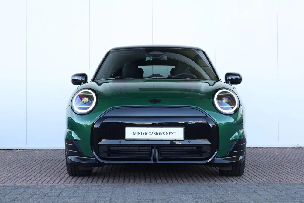 Mini John Cooper Works Cooper E John Cooper Works M 40.7 kWh uit 2026, foto 2