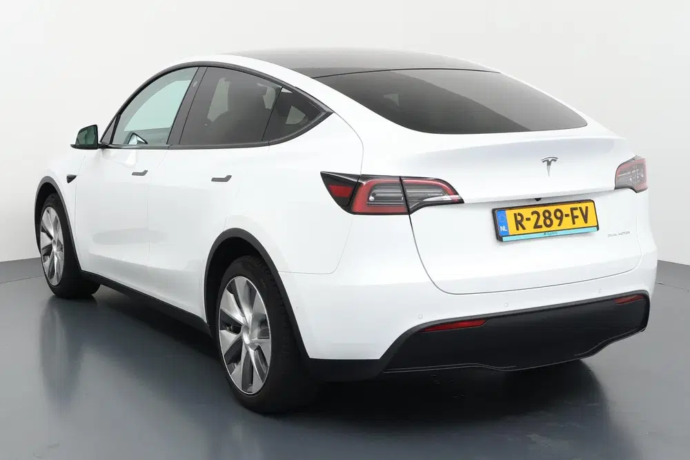 Tesla Model Y Long Range AWD 75 kWh Elektrisch topmodel uit 2022, foto 12