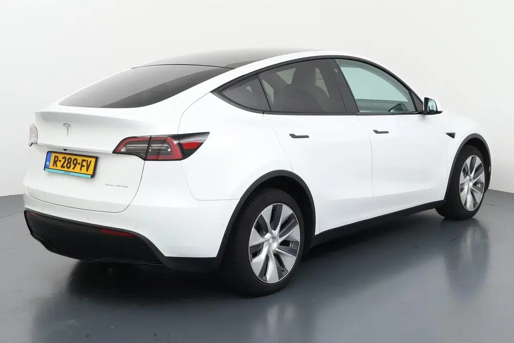 Tesla Model Y Long Range AWD 75 kWh Elektrisch topmodel uit 2022, foto 6