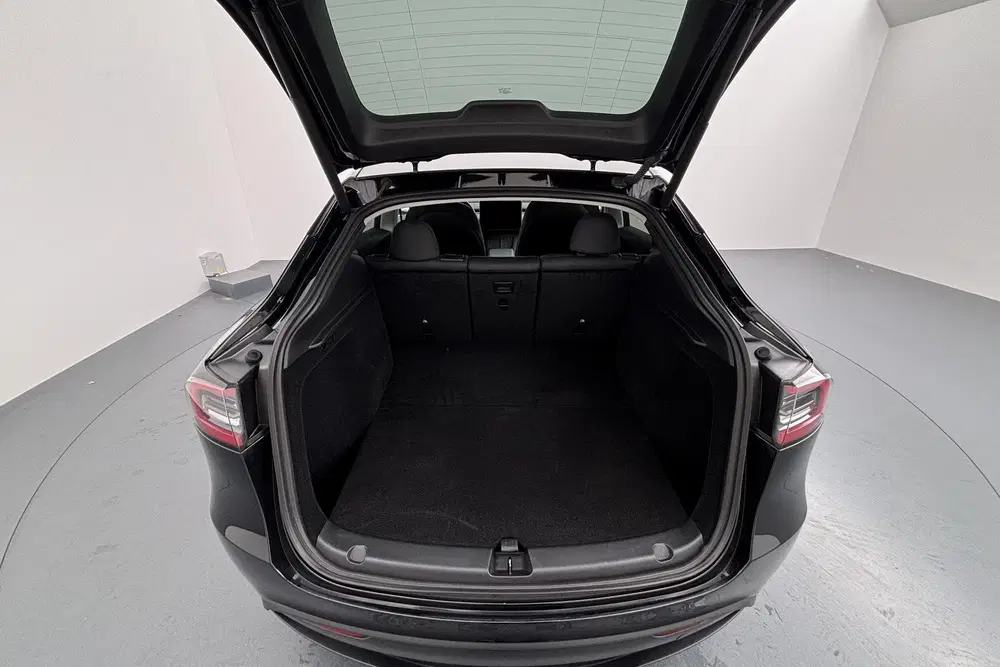 Tesla Model Y Long Range AWD 75 kWh Krachtig uit 2023, foto 15