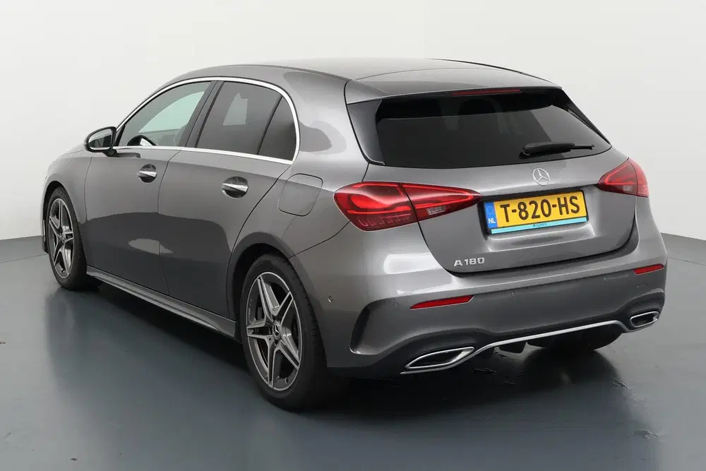 Mercedes-Benz A-Klasse 180 AMG Line Sportief uiterlijk met e uit 2023, foto 11