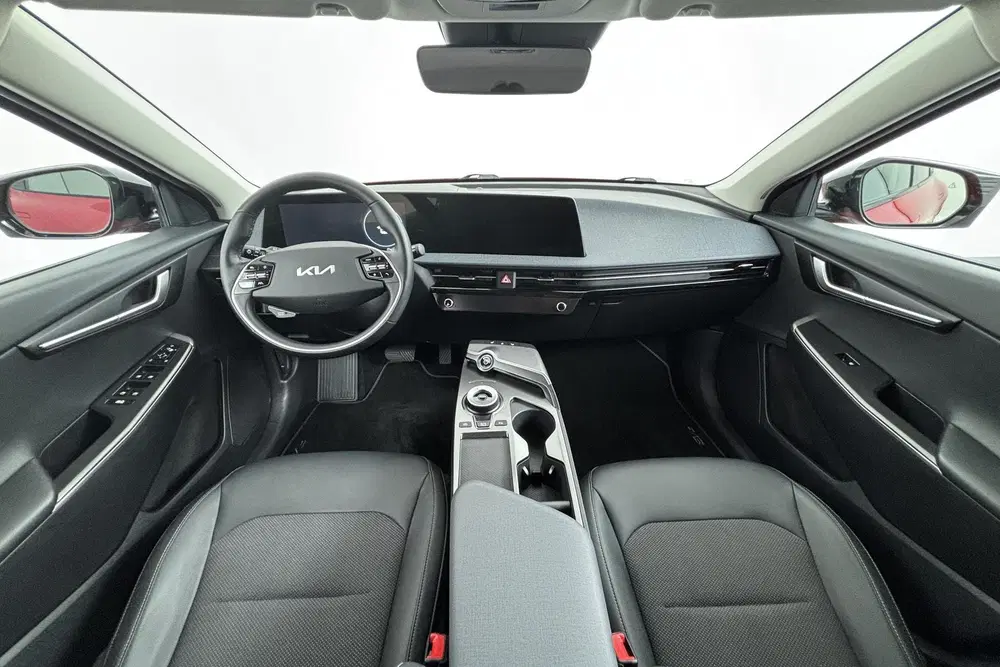 Kia EV6 Air 58 kWh Fel en flitsend onderweg met al uit 2022, foto 2