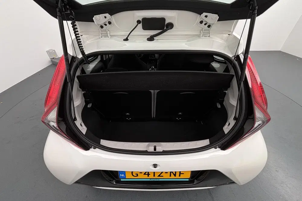 Toyota Aygo 1.0 VVT-i x-play moeiteloos automatisch ri uit 2019, foto 14