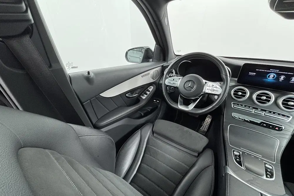 Mercedes-Benz GLC 300e 4MATIC Business Solution AMG L uit 2021, foto 15