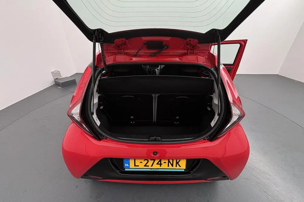 Toyota Aygo 1.0 VVT-i x-play Kleurrijke stadsauto met uit 2021, foto 14