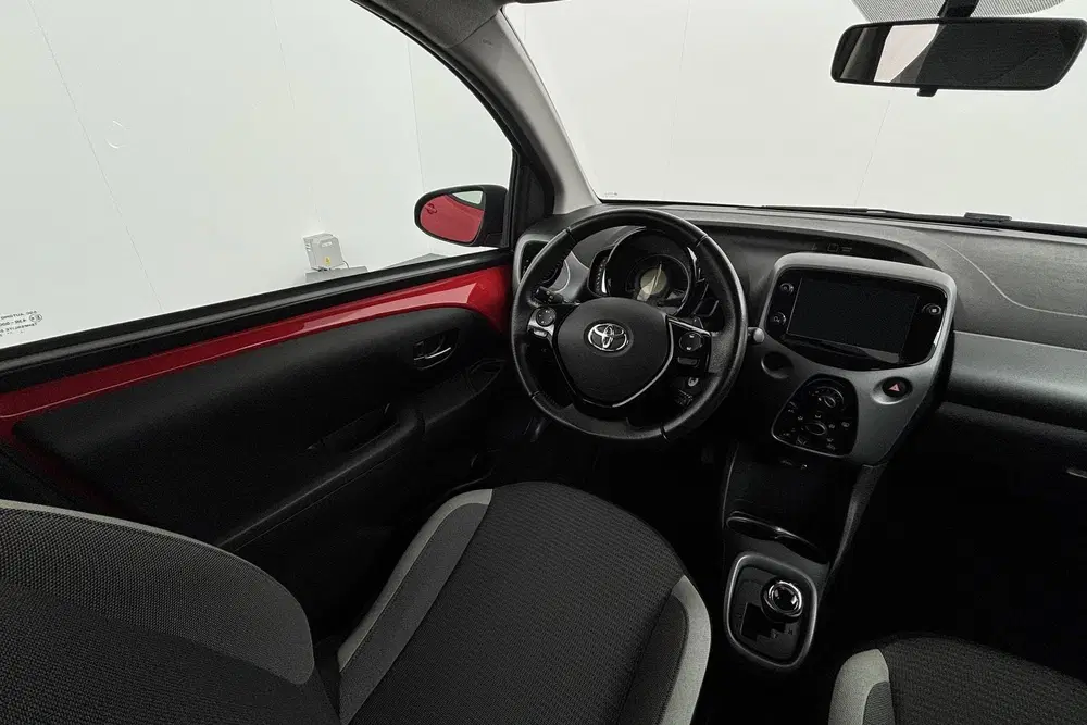 Toyota Aygo 1.0 VVT-i x-play Kleurrijke stadsauto met uit 2021, foto 15
