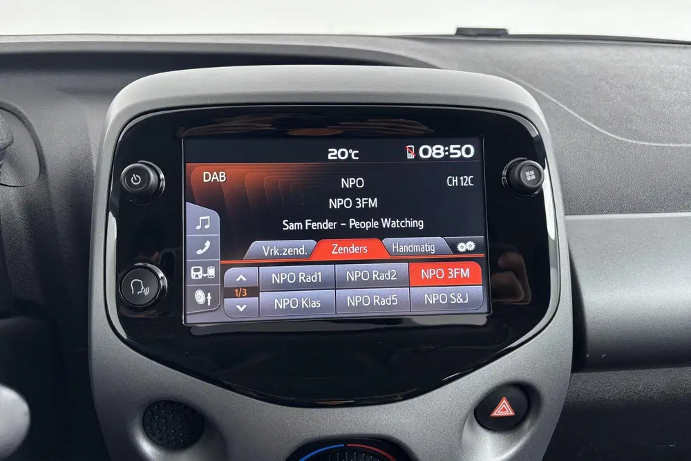 Toyota Aygo 1.0 VVT-i x-play Kleurrijke stadsauto met uit 2021, foto 9