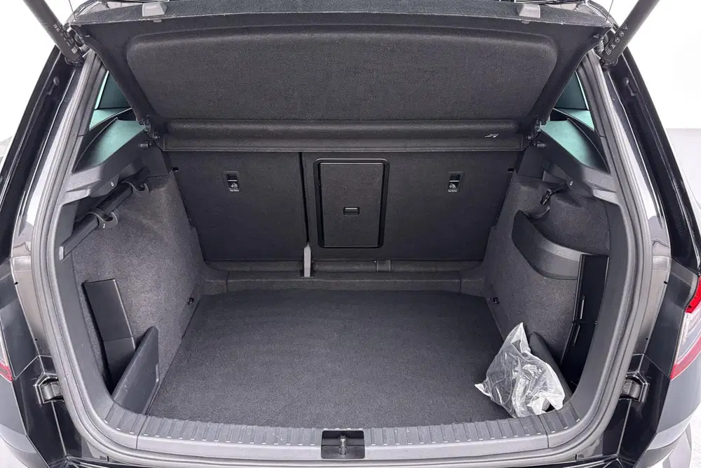 Skoda Karoq 1.5 TSI ACT Sportline Business Sportief si uit 2022, foto 14