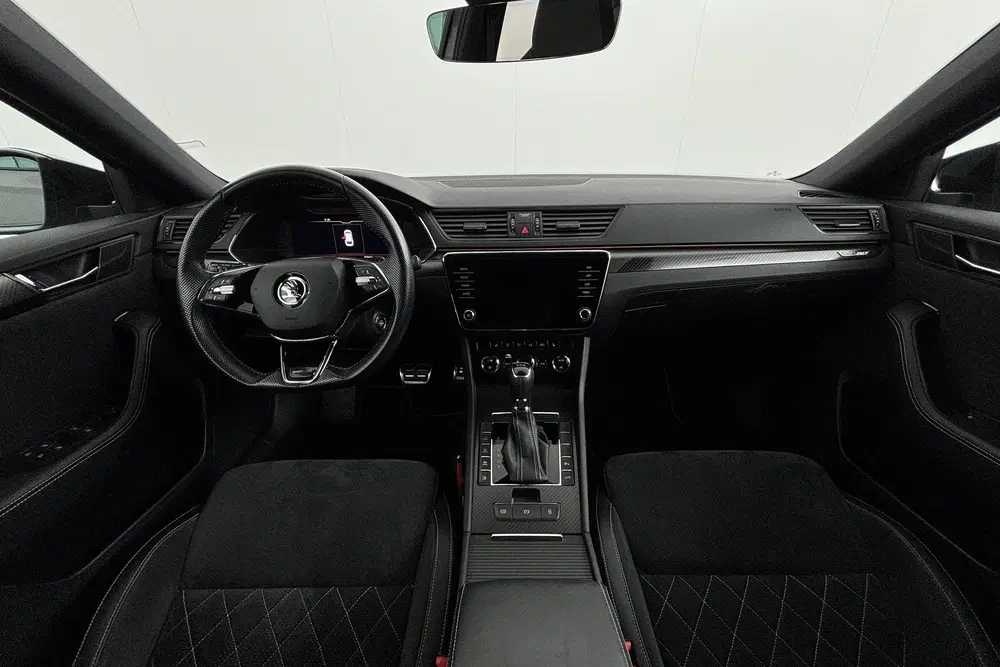 Skoda Superb 1.4 TSI iV Sportline Business Efficiënt uit 2021, foto 2