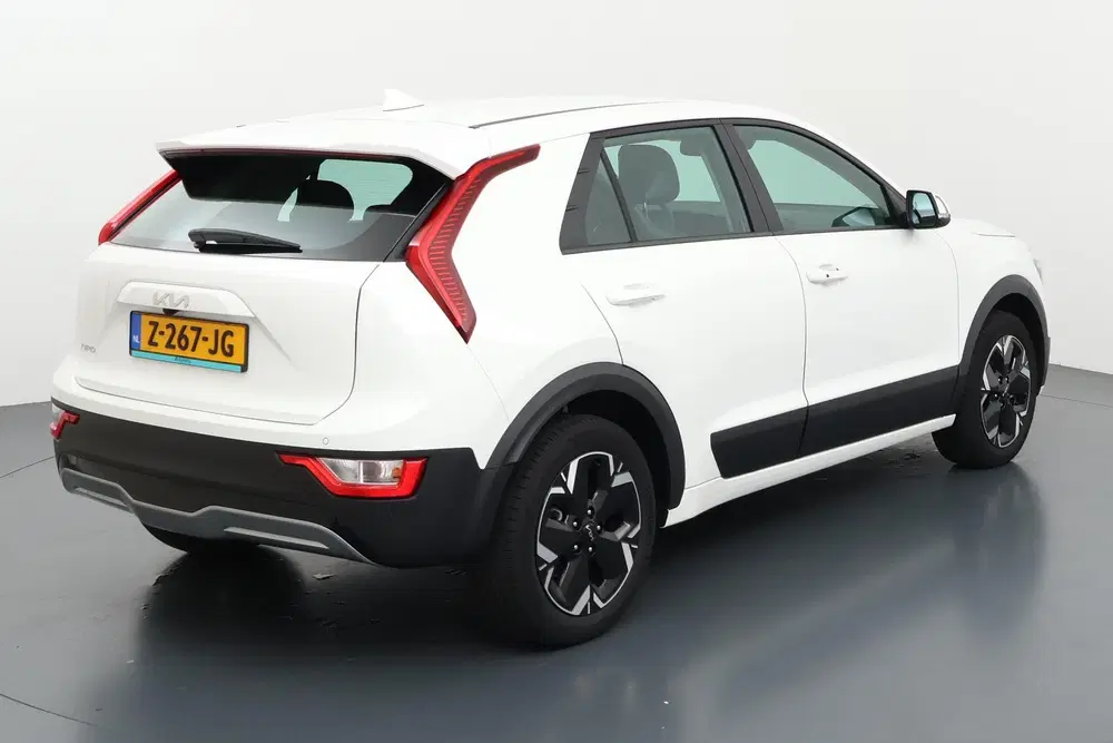 Kia Niro Light Edition 64.8 kWh Volledig elektrisch uit 2024, foto 6
