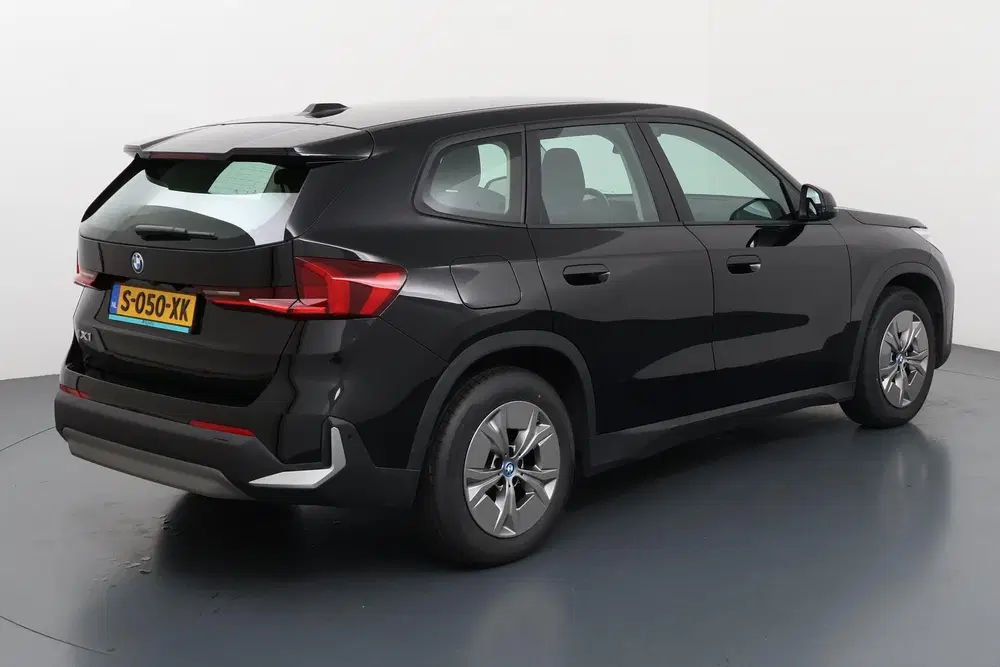 BMW iX1 xDrive30 Launch Edition 67 kWh Elektrisch uit 2023, foto 6