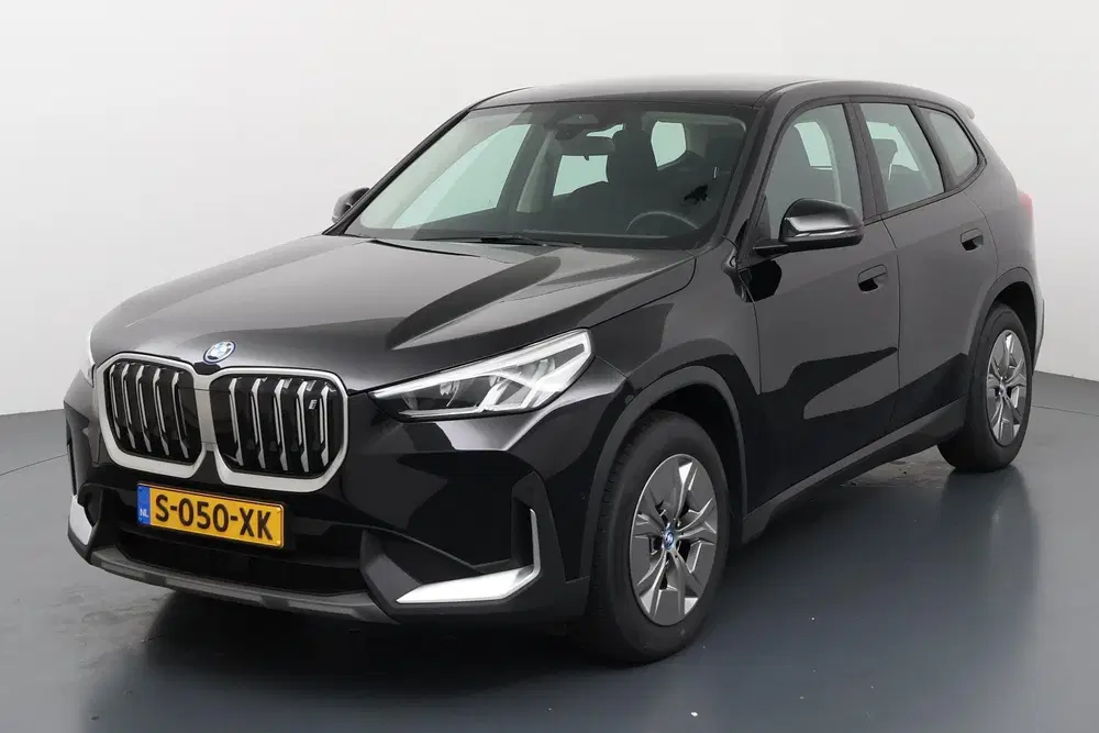 BMW iX1 xDrive30 Launch Edition 67 kWh Elektrisch uit 2023, foto 7