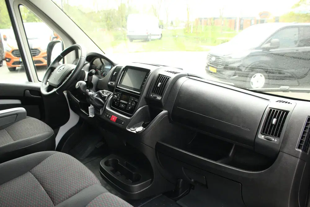 Opel Movano 140pk L1H1 3.5t uit 2024, foto 14