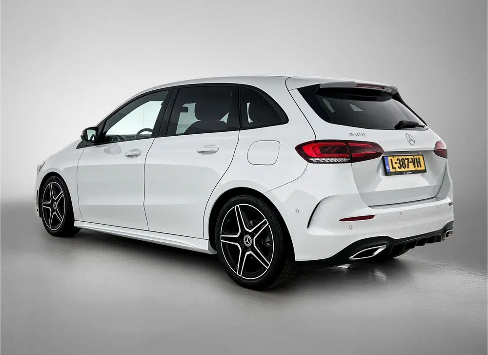 Mercedes-Benz B-Klasse 180 Business Solution AMG uit 2021, foto 13
