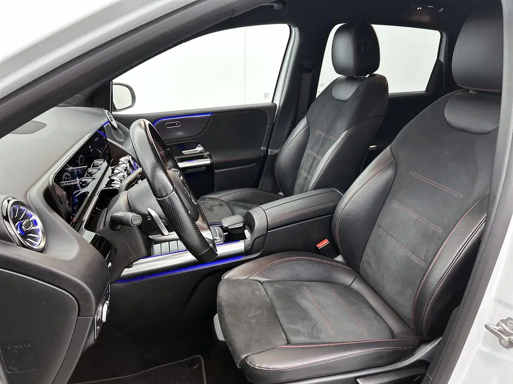 Mercedes-Benz B-Klasse 180 Business Solution AMG uit 2021, foto 15