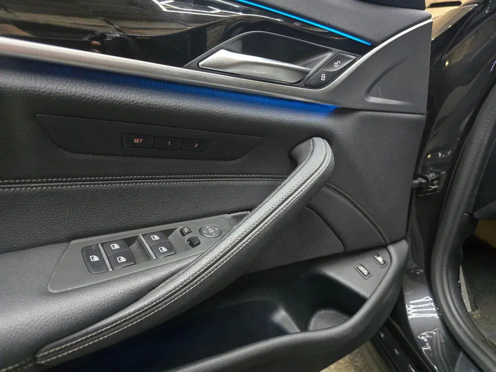 BMW 5-serie 530e Business Edition M-Sport Plus HUD Nav uit 2023, foto 4